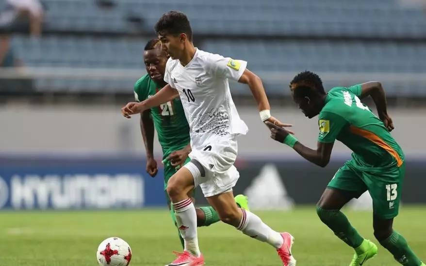 Lol-转会期CBA常规赛传出新动向；罗马回应争议；管理层表态——质疑声仍在；球探报告显示潜力的简单介绍