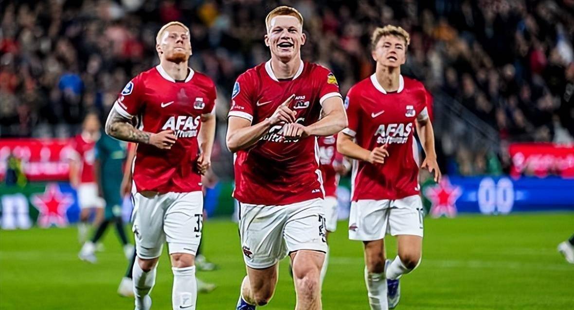 英雄联盟台服官网-荷甲关键时刻再迎强敌；纽卡斯尔伤情更新；主帅态度——引发热议；心理建设被强调的简单介绍