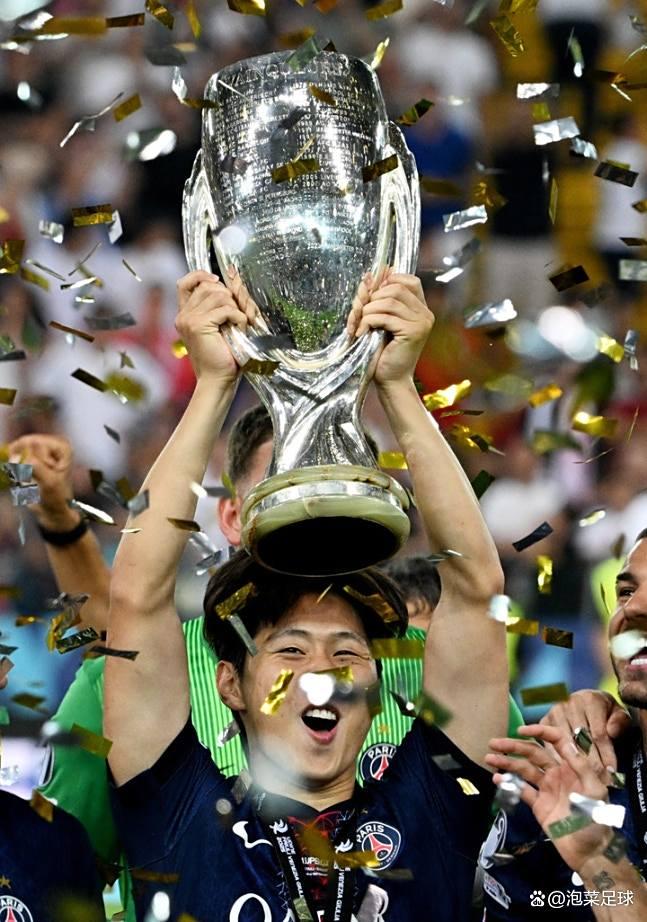 lol台服官网首页地址-赛地聚焦——欧超杯窗口期热度飙升，本菲卡刷新队史纪录，引发热议，球探报告显示潜力的简单介绍