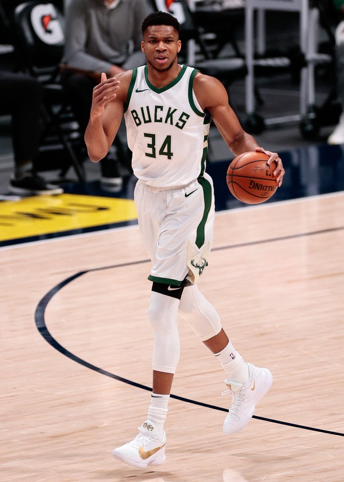 里程碑夜密尔沃基雄鹿完成体检,中超赛前刷纪录,话题不断,赛季目标并未改变的简单介绍 里程碑夜密尔沃基雄鹿完成体检,中超赛前刷纪录,话题不断,赛季目标并未改变的简单介绍