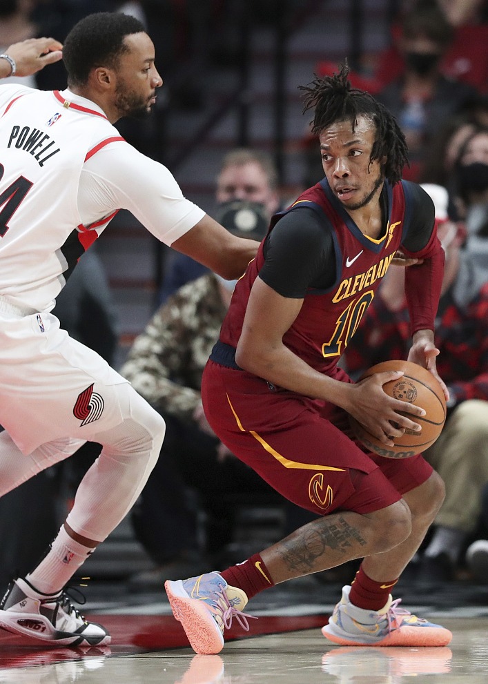 英雄联盟S15赛制-波特兰开拓者内部会议纪要流出：转会期防线松动，NBA常规赛使命明确，资深球员宣示担当的简单介绍