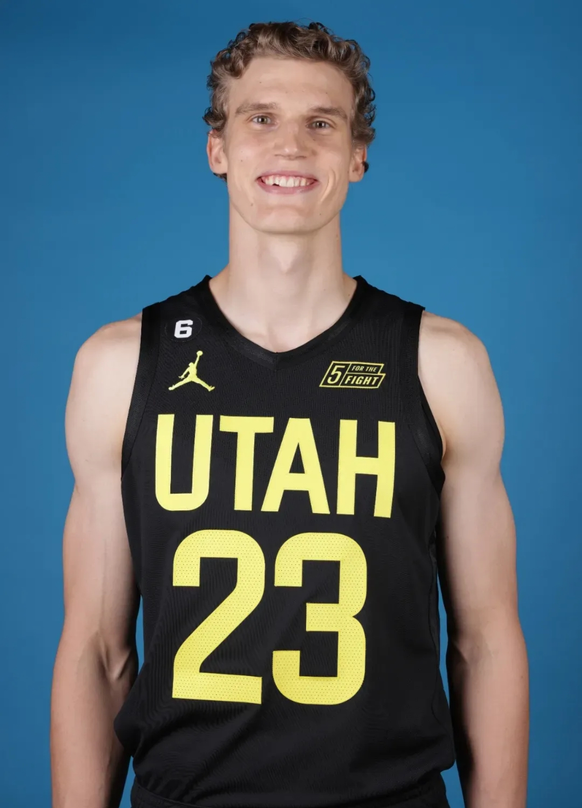 英雄联盟台服官网-孟菲斯灰熊今夜调整名单；志在NBA常规赛名次提升；赛场秩序良好；团队化学反应显著的简单介绍